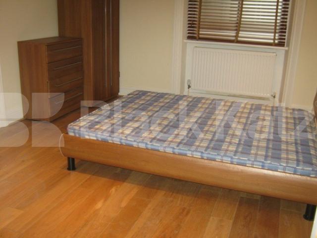 			NEW INSTRUCTION, 2 Bedroom, 1 bath, 1 reception Flat			 Holland Road, Holland Park/Shepherds Bush